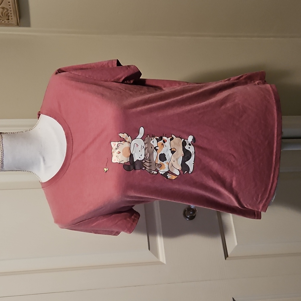 Cute cat print tee shirt